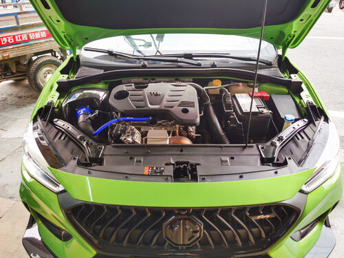 trường hợp công ty mới nhất về MG6 được nâng cấp với hộp nạp bằng sợi carbon, mở ra một khía cạnh hiệu suất mới