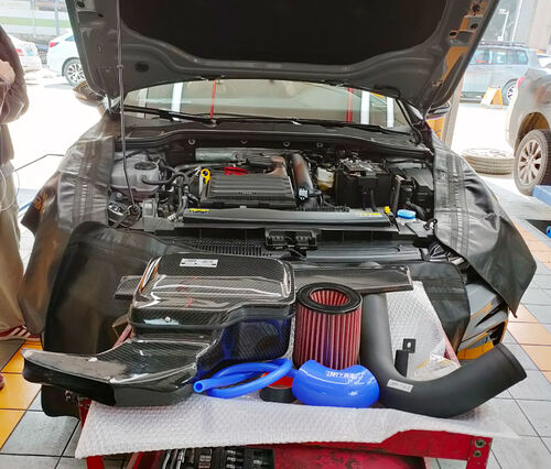 trường hợp công ty mới nhất về Golf thế hệ thứ 8 được nâng cấp với Hộp nạp bằng sợi carbon EDDY: Giải phóng sức mạnh động cơ thực sự